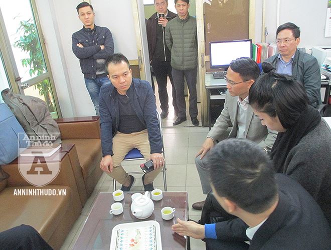 Toàn cảnh cuộc thực nghiệm đổ xăng giữa Petrolimex và lái xe ôtô khiếu nại